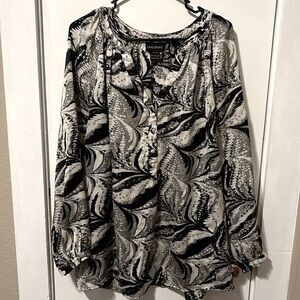 Womens Plus Lane Bryant 22/24 Pullover Lightweight Black/Gray